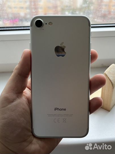 iPhone 7, 32 ГБ