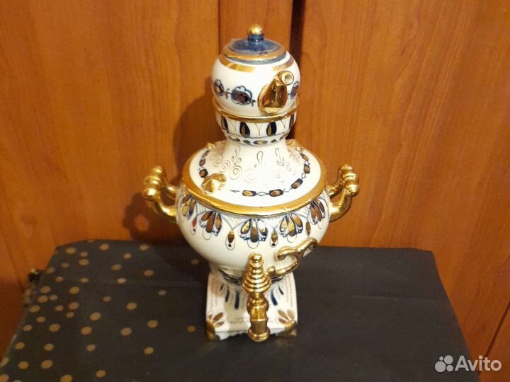 Гжель 60-70 годов.Сахарницы.ссср