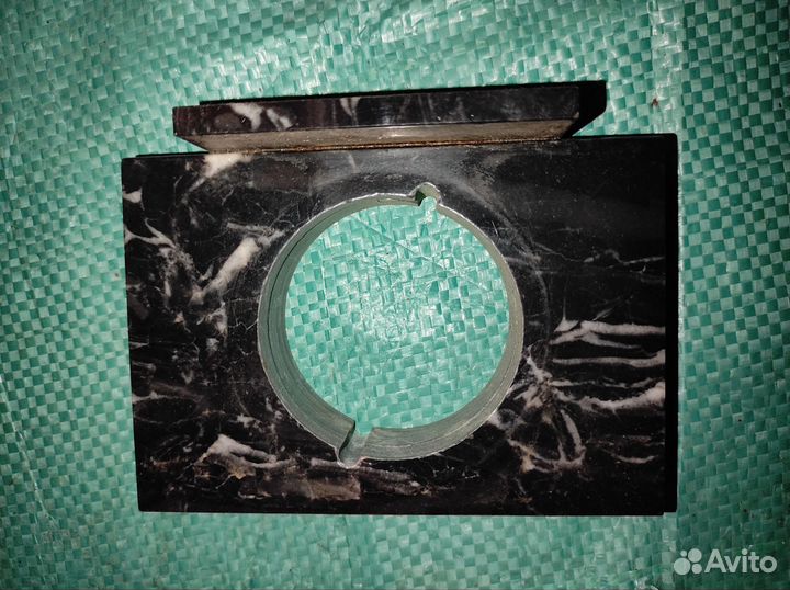 Корпус часов из натурального камня