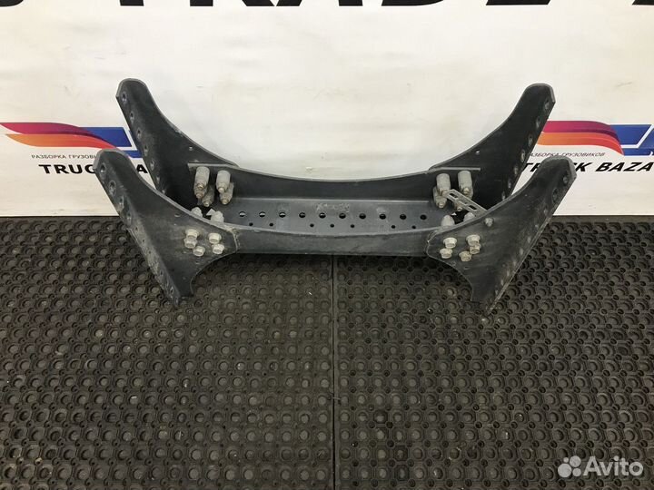 Траверса рамы поперечная Renault T