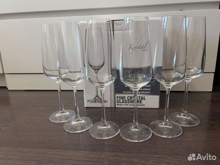 Бокалы для шампанского