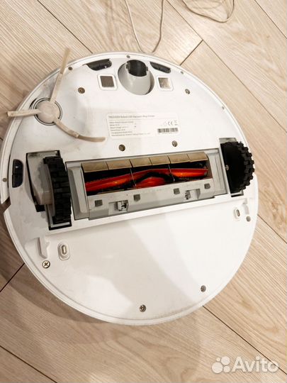 Робот пылесос