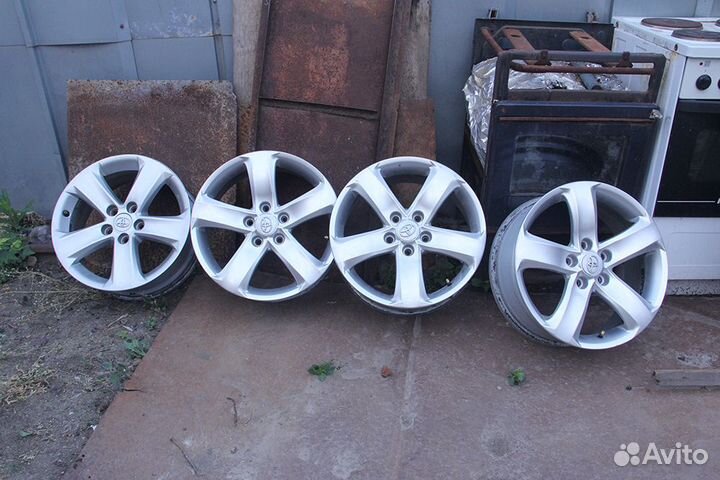 Литые диски R17 5x114.3