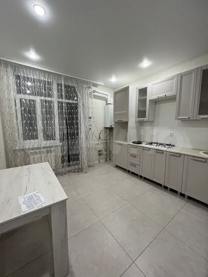 2-к. квартира, 55 м², 10/18 эт.