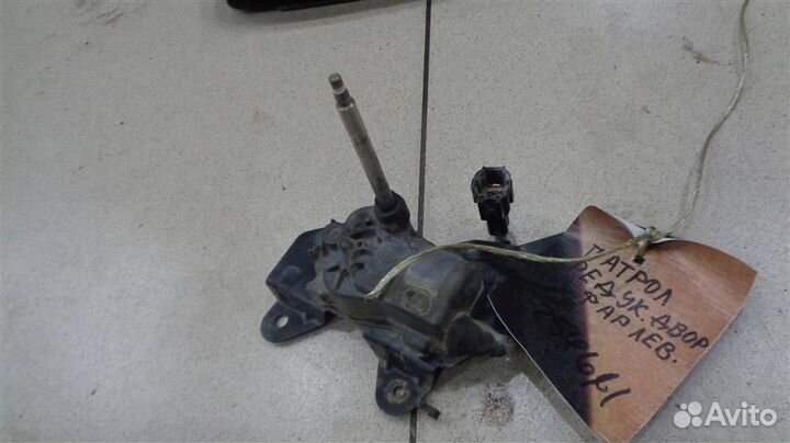 Моторчик стеклоочистителя фар Nissan Patrol Y61 1