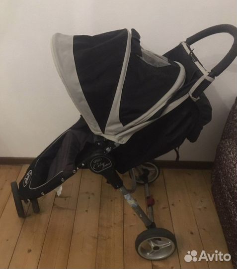 Прогулочная коляска б/у