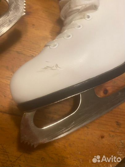 Коньки фигурные CCM Pirouette 38р