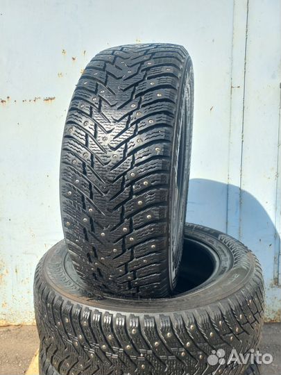 Nokian Tyres Hakkapeliitta 8 205/65 R16