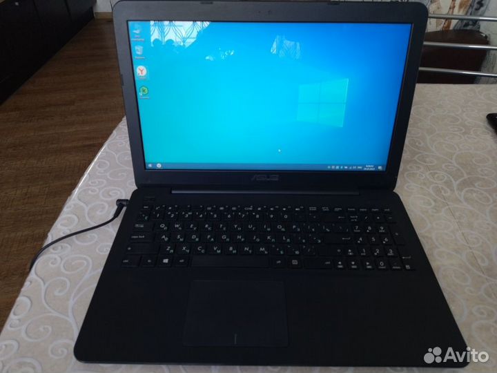 Ноутбук Asus X554L