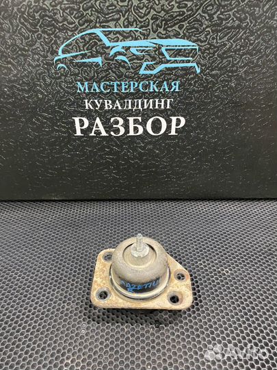 Подушка (опора) двигателя Chevrolet lacetti