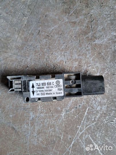 Датчик удара передний Porsche Cayenne 955