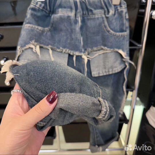 Джинсы стильные для мальчика 86-92