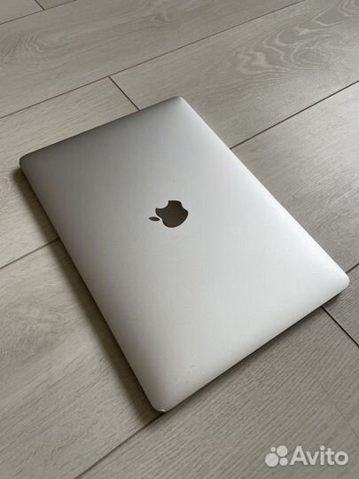 Apple MacBook Pro 13 (2018) Touch Bar