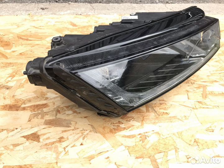 Фара правая Skoda Octavia A8 LED Линза