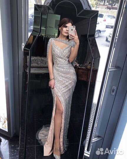Вечернее платье 44 46 M расшитое блестящее