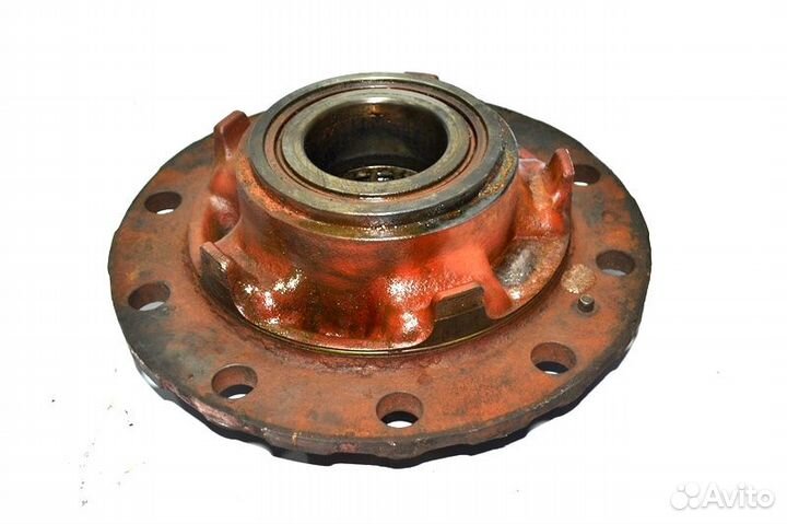 Ступица ведущего моста барабанные тормоза, левая v
