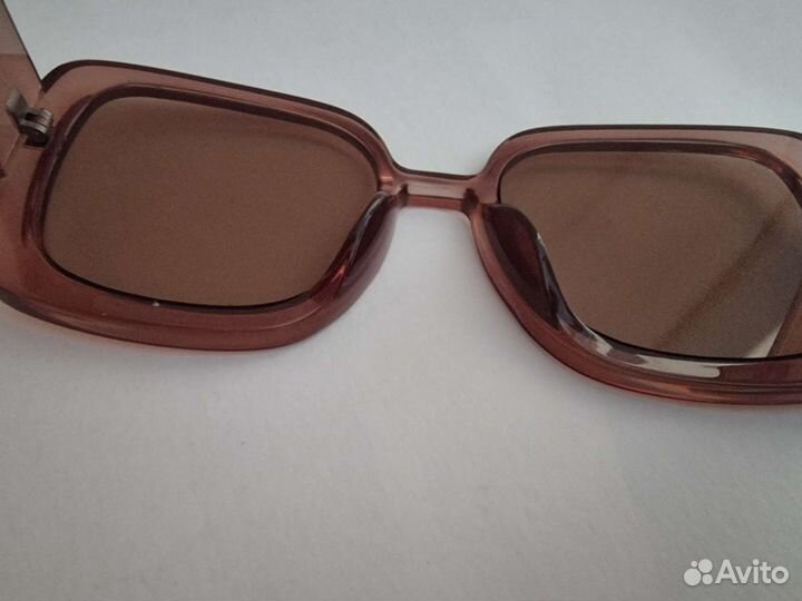 Солнцезащитные очки женские