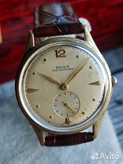 Часы doxa. Швейцария