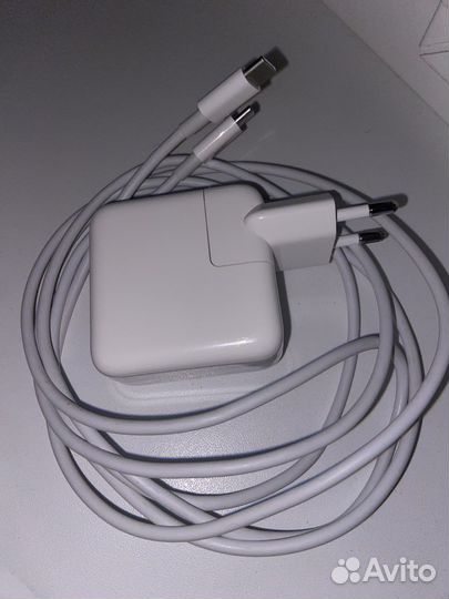 Блок питания 30w и кабель apple macbook