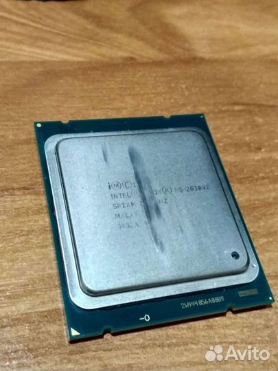 Процессор Intel Xeon E5-2630 v2