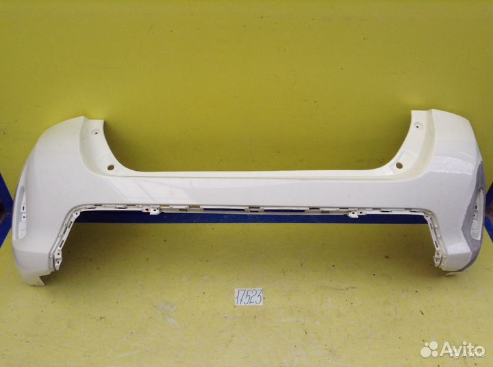 Toyota Auris Бампер задний