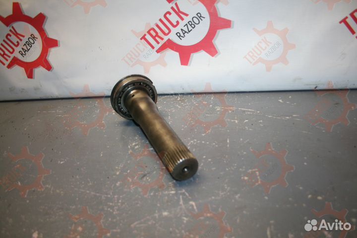 Вал коробки отбора мощности Volvo