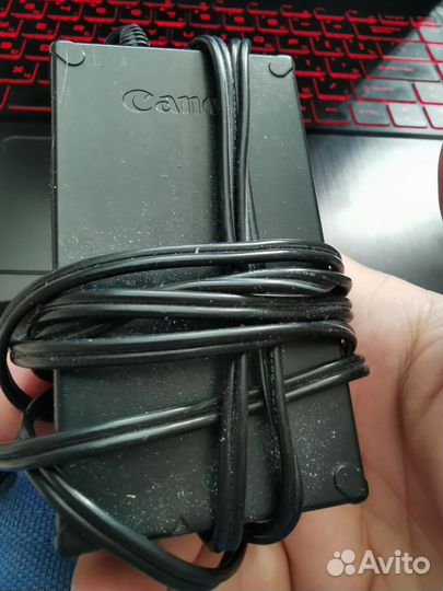 Зарядное устройство для видеокамеры Canon