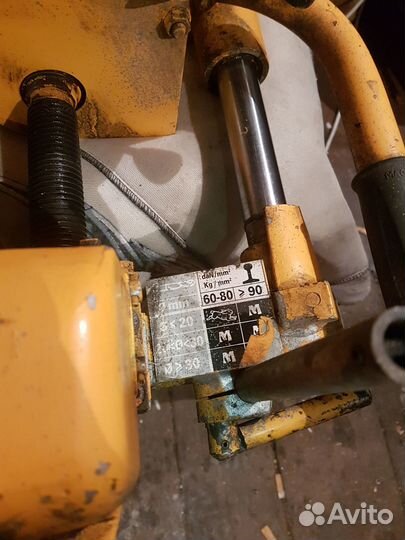 Рельсосверлильный станок