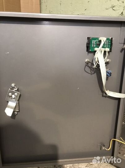 Стабилизатор напряжения