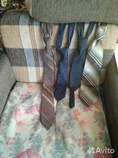 Галстук мужской 4 штуки цена за все+ 4 штуки цена