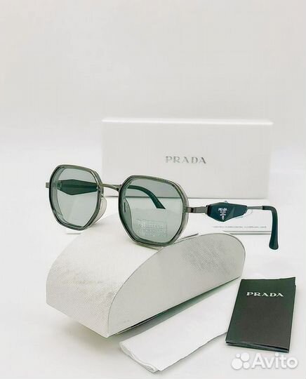 Хамелион солнцезащитные очки Prada