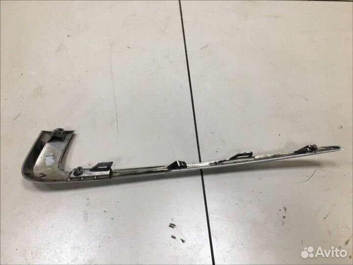 Молдинг бампера переднего верхний левый