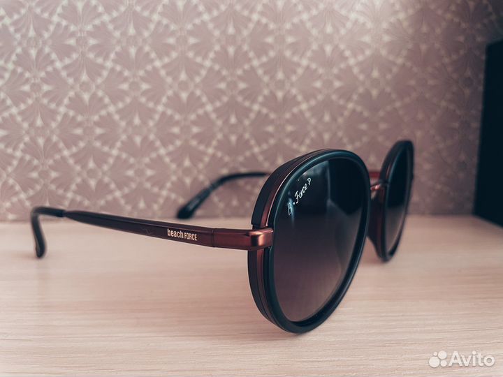 Солнцезащитные очки