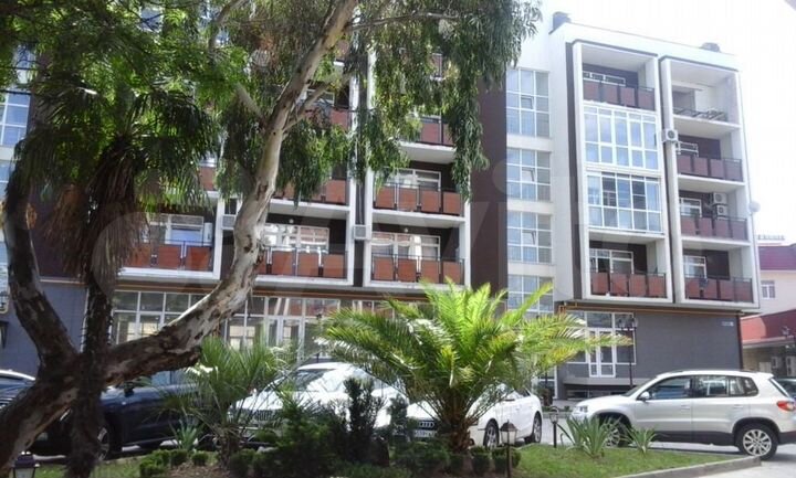 2-к. квартира, 42 м², 1/5 эт.