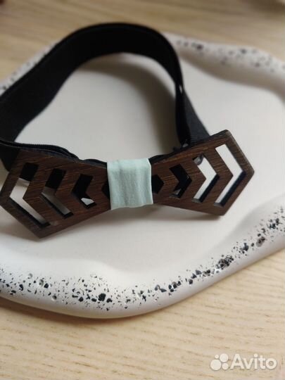 Галстук бабочка деревянная