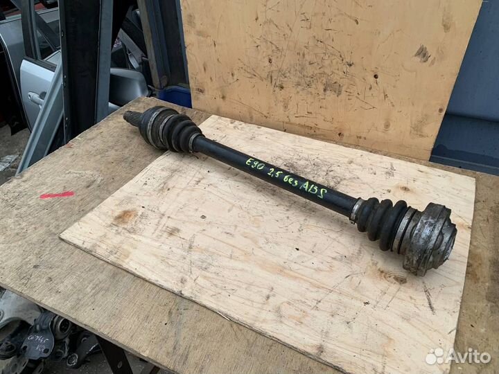 Приводной вал задний правый BMW 3 E90 E91 E92