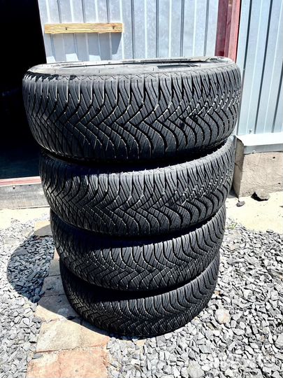 Westlake All Season Z-401 215/55 R17