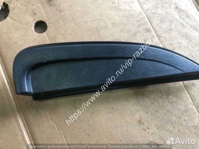 Угловая накладка стекла двери Kia Rio