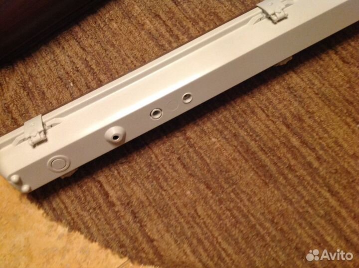 Светильник люминесцентный Сербия