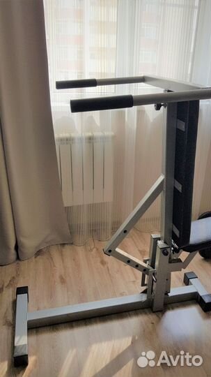 Силовая скамья с навесным оборудованием