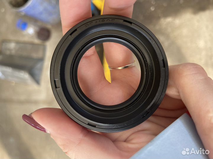 Сальник правого привода