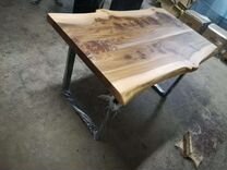 Стол обеденный в стиле лофт из массива дерева