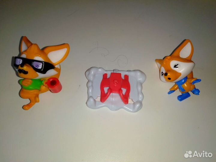 Фигурки киндер сюрприз и киндер макси
