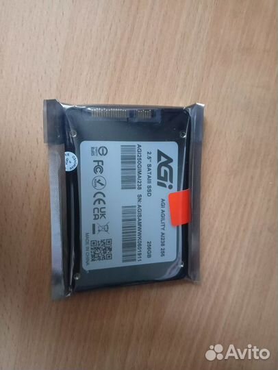 Жесткий диск SSD 256