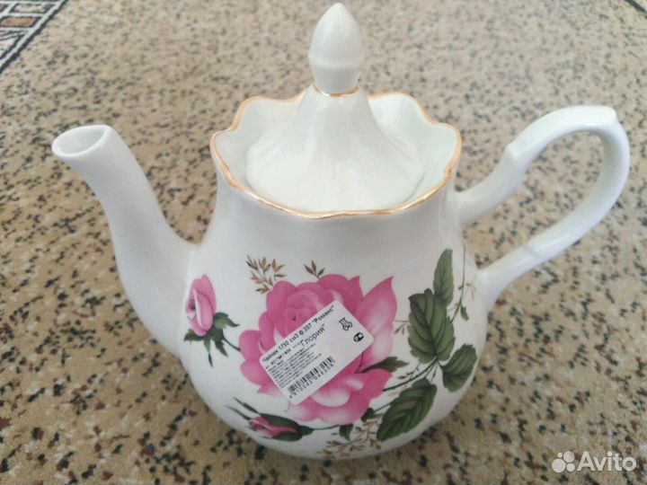 Чайник фарфоровый большой 