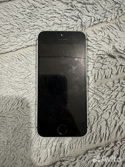 iPhone SE, 16 ГБ