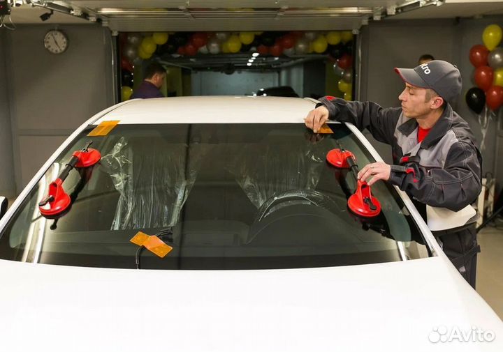 Боковое левое на renault logan