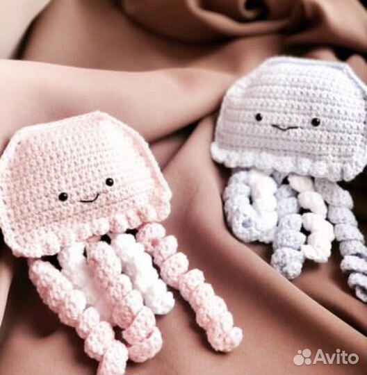 Вязаные игрушки ручной работы