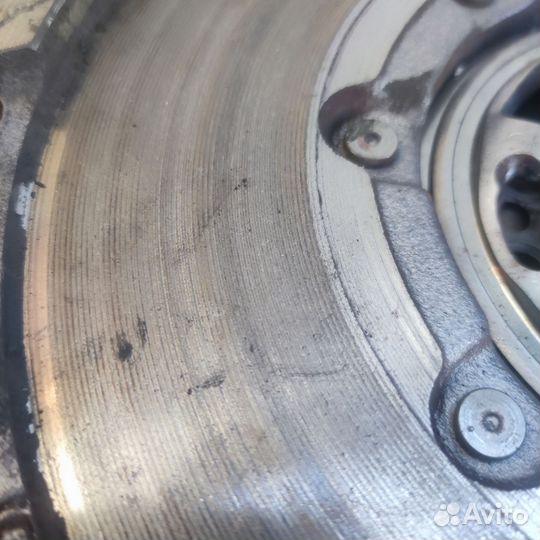 Двухмассовый маховик 06J105266H