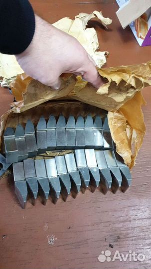 Резец для зуборезной головки